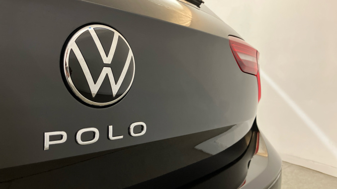Volkswagen Polo 1.0 TSI 115 Black Edition 5dr DSG Petrol Hatchback - Image 25